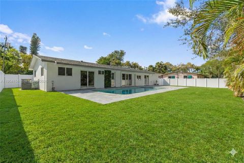 Photo of 5341 SW 1st St, Plantation, FL 33317 (MLS # A11954158)