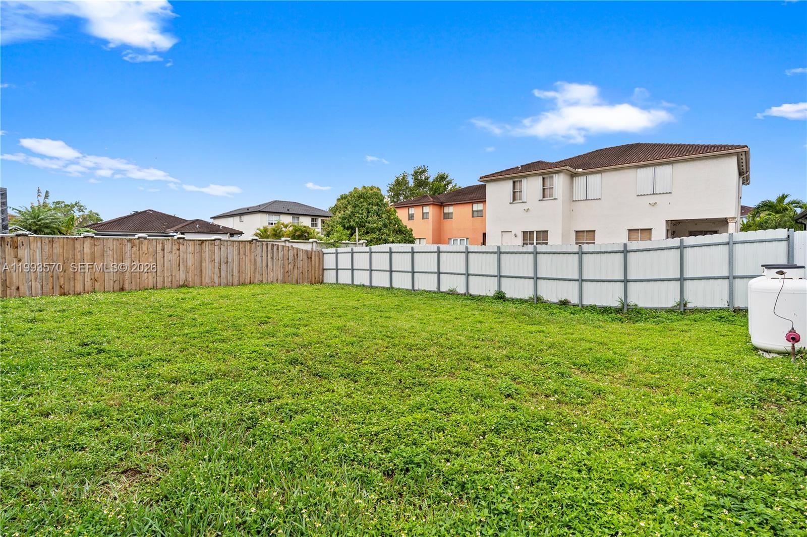 CENTURY GARDENS - Residential