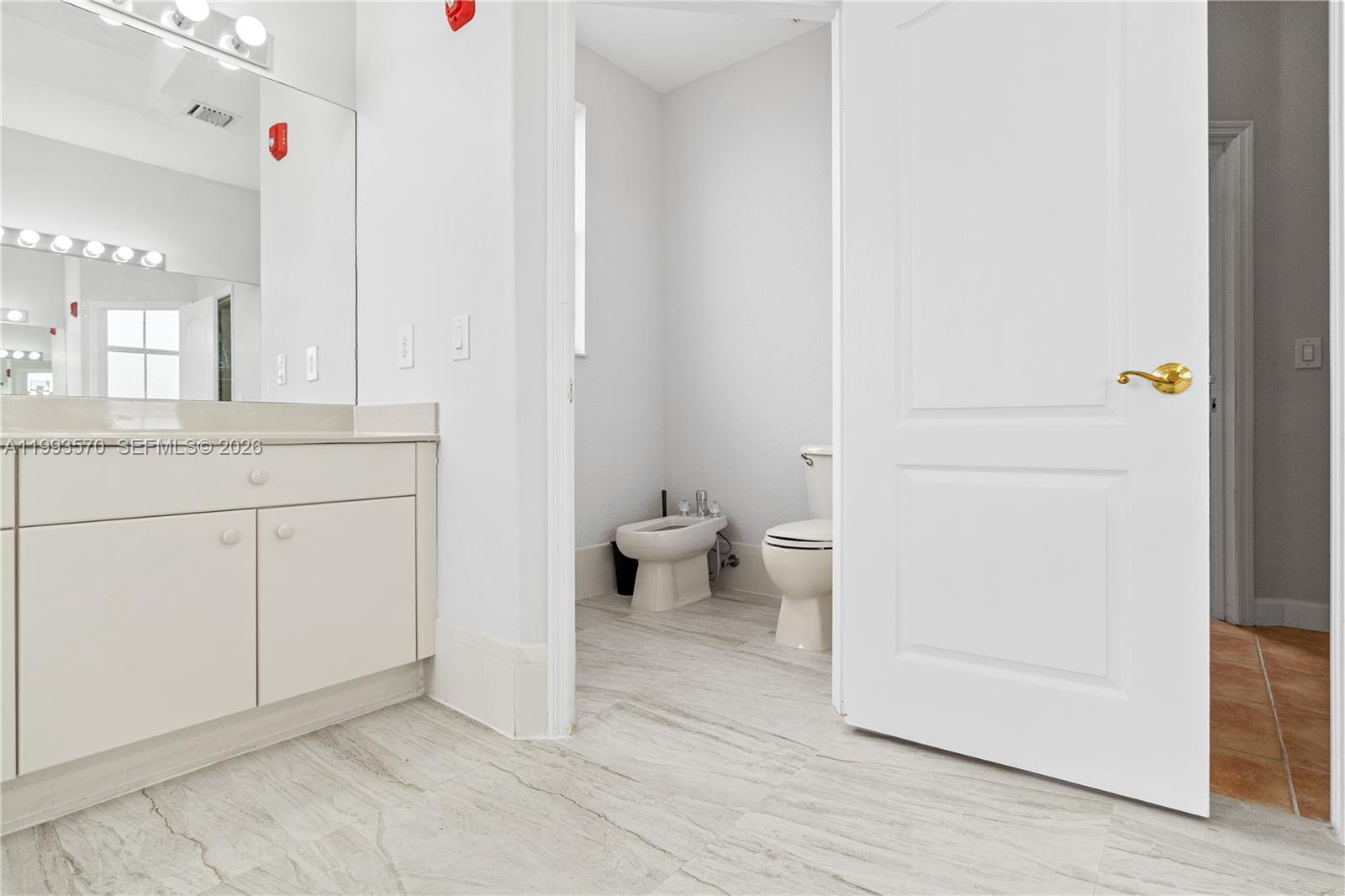 CENTURY GARDENS - Residential