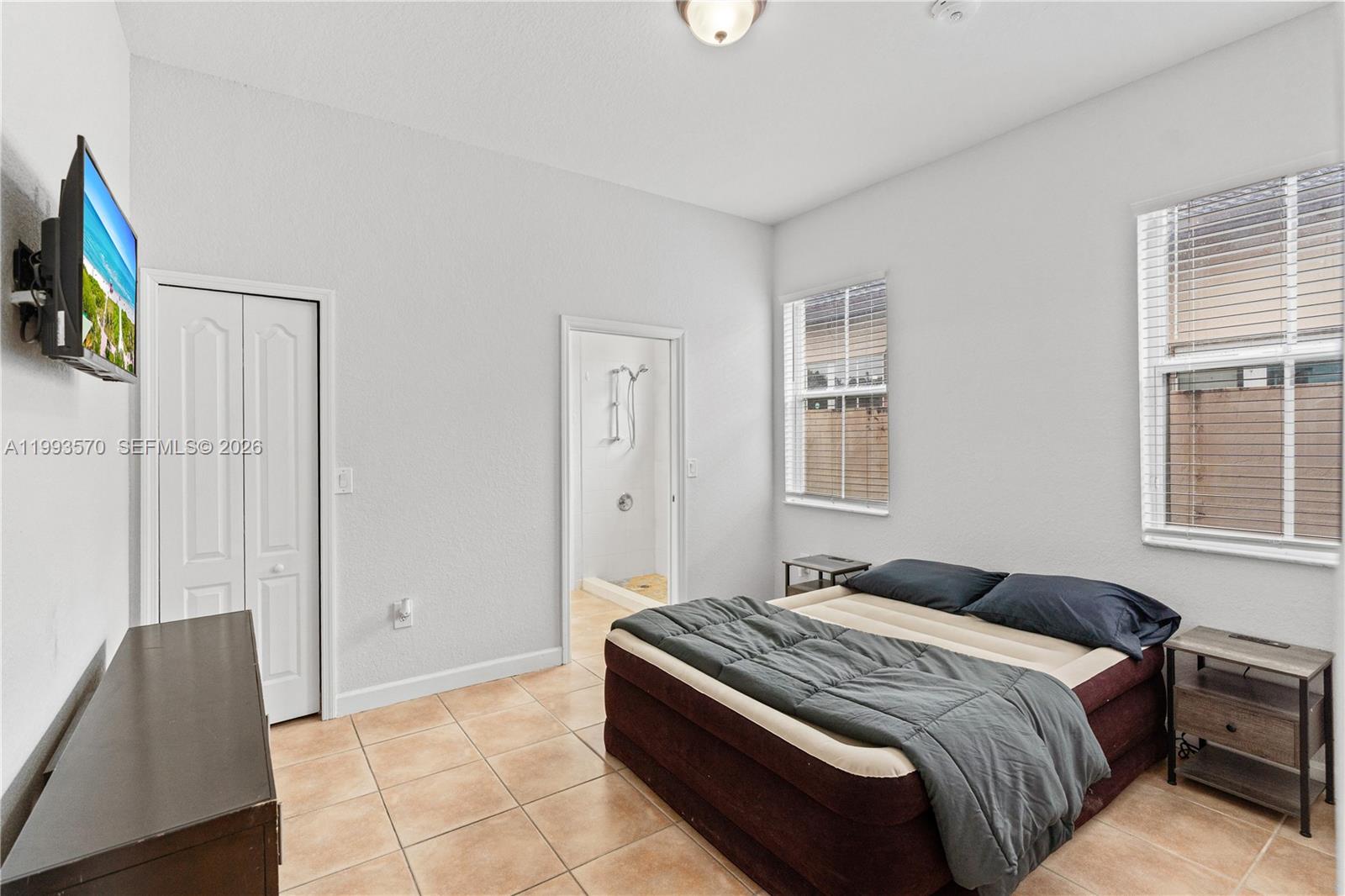 CENTURY GARDENS - Residential