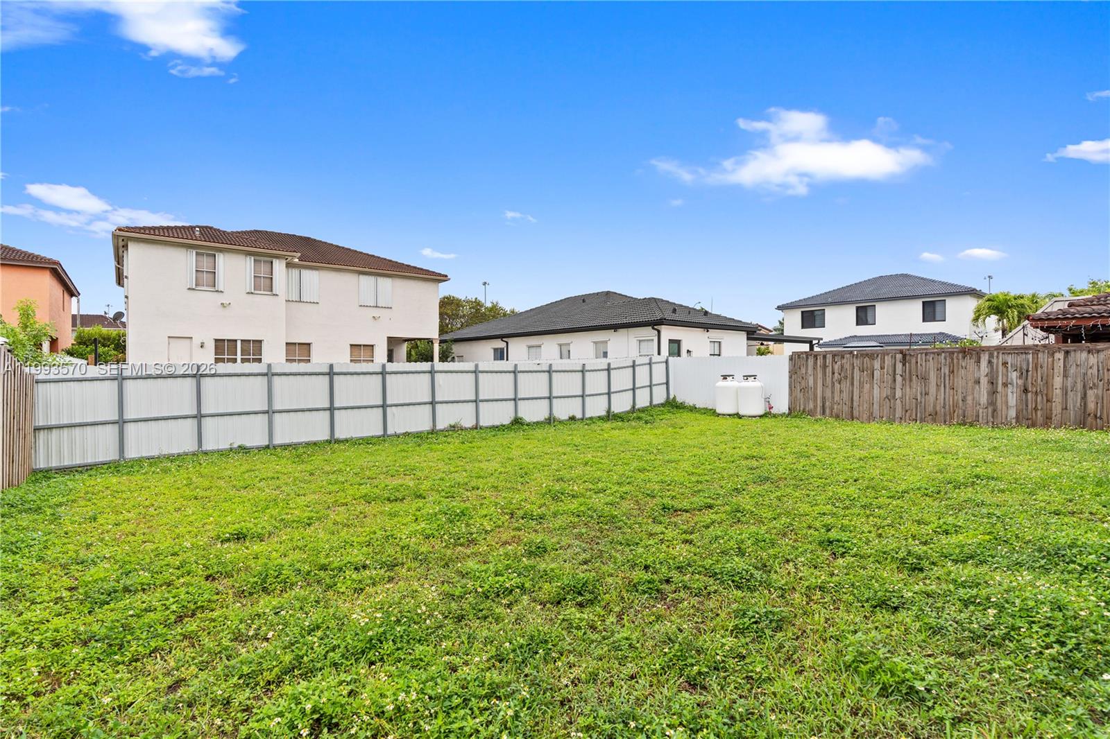 CENTURY GARDENS - Residential