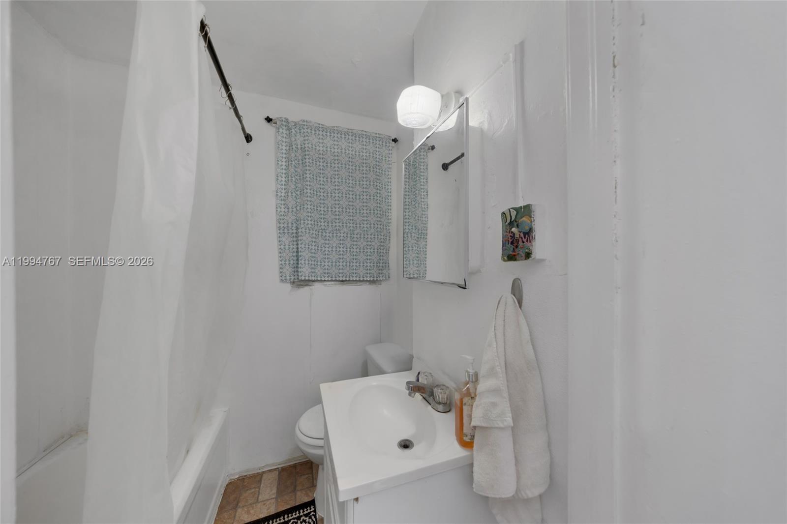 PORTLAND PLACE - Residential Income