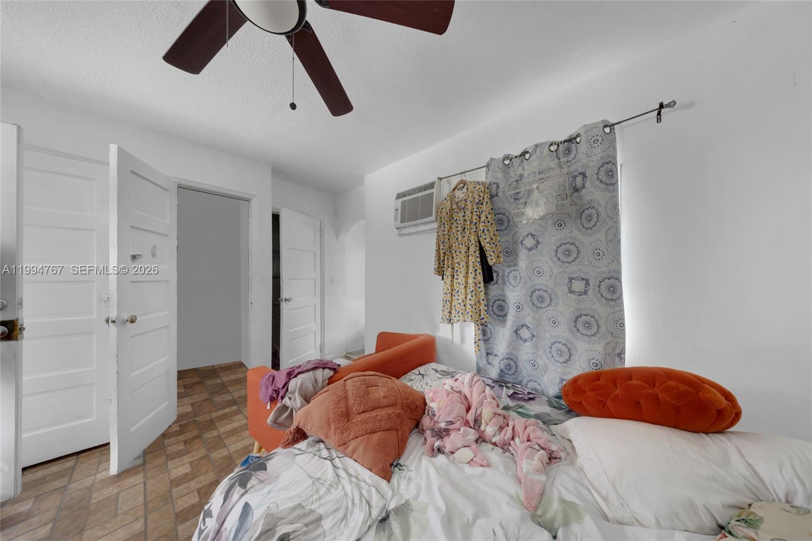 PORTLAND PLACE - Residential Income