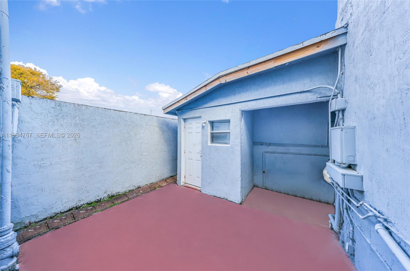 PORTLAND PLACE - Residential Income