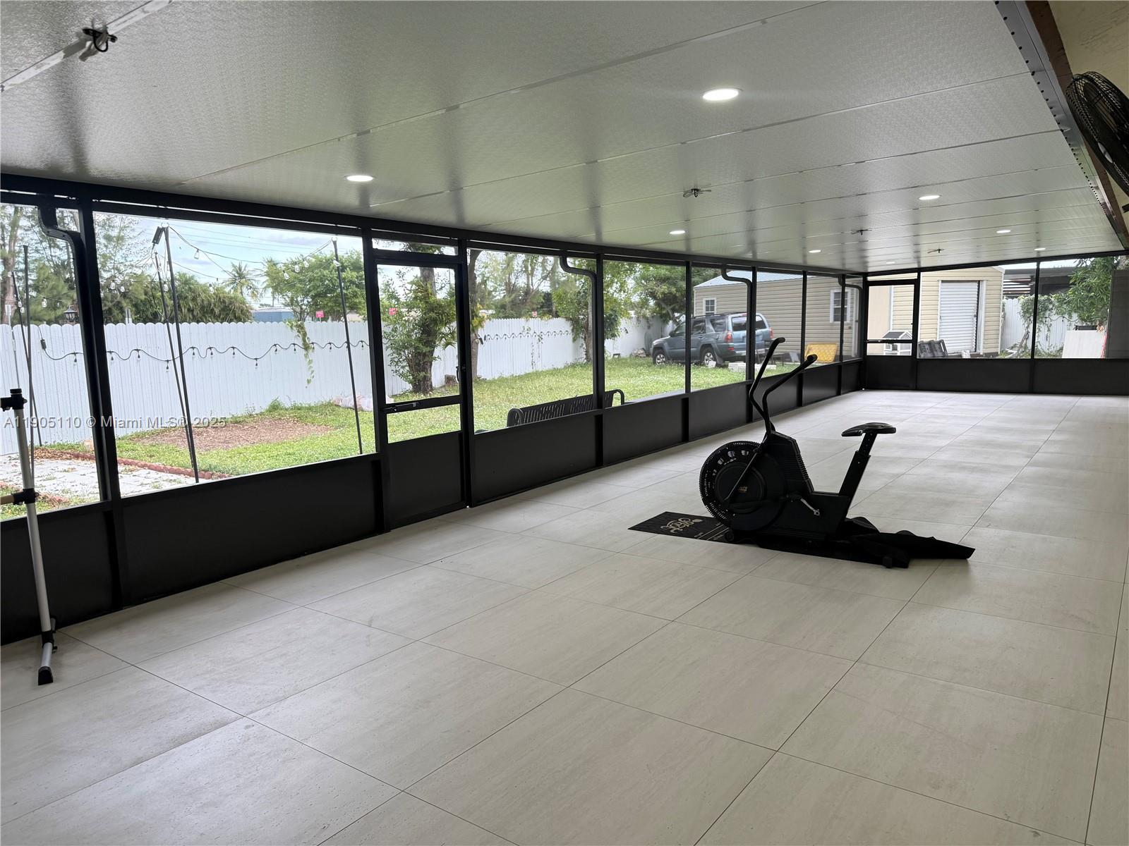 COUNTRY LAKE MANORS SEC 2 - Residential