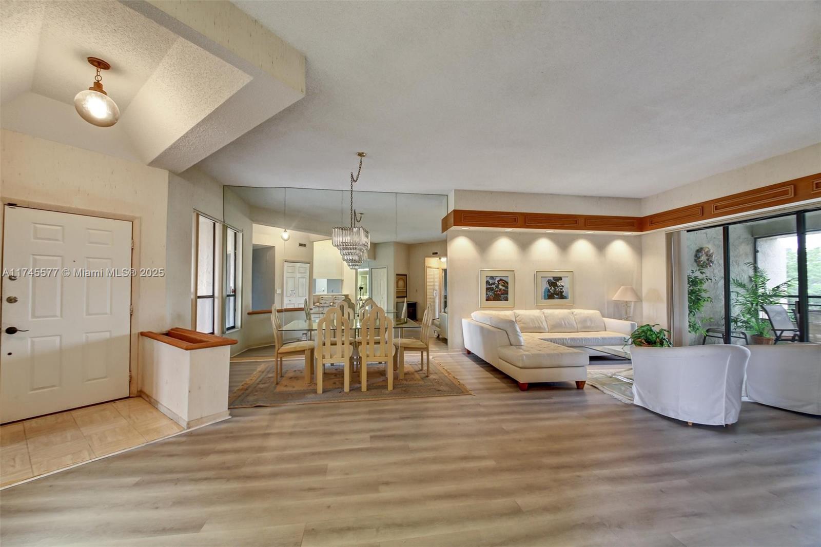 LA PAZ AT BOCA POINTE - Residential Lease