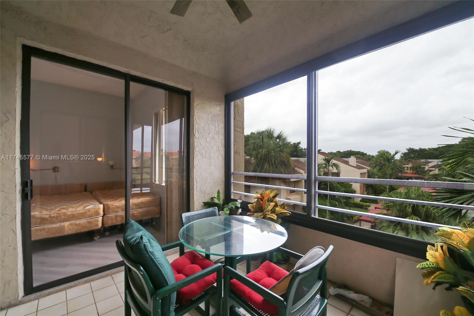 LA PAZ AT BOCA POINTE - Residential Lease
