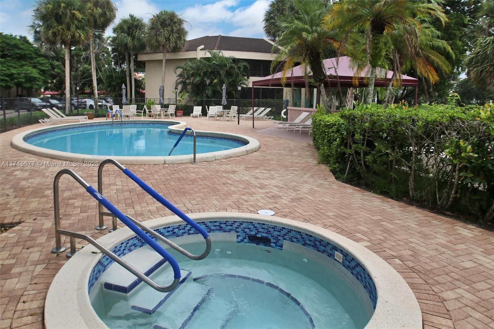 LA PAZ AT BOCA POINTE - Residential Lease