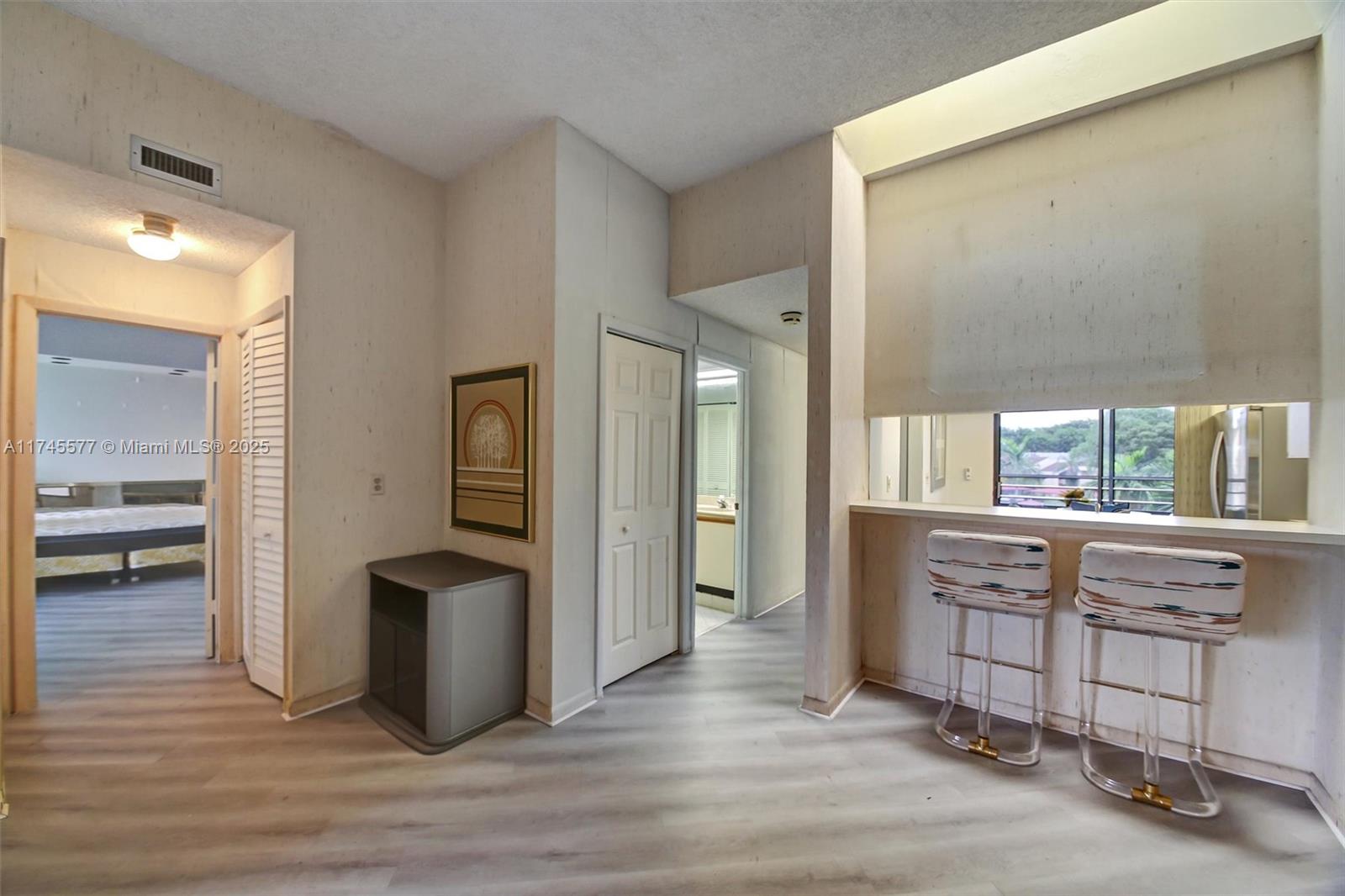 LA PAZ AT BOCA POINTE - Residential Lease