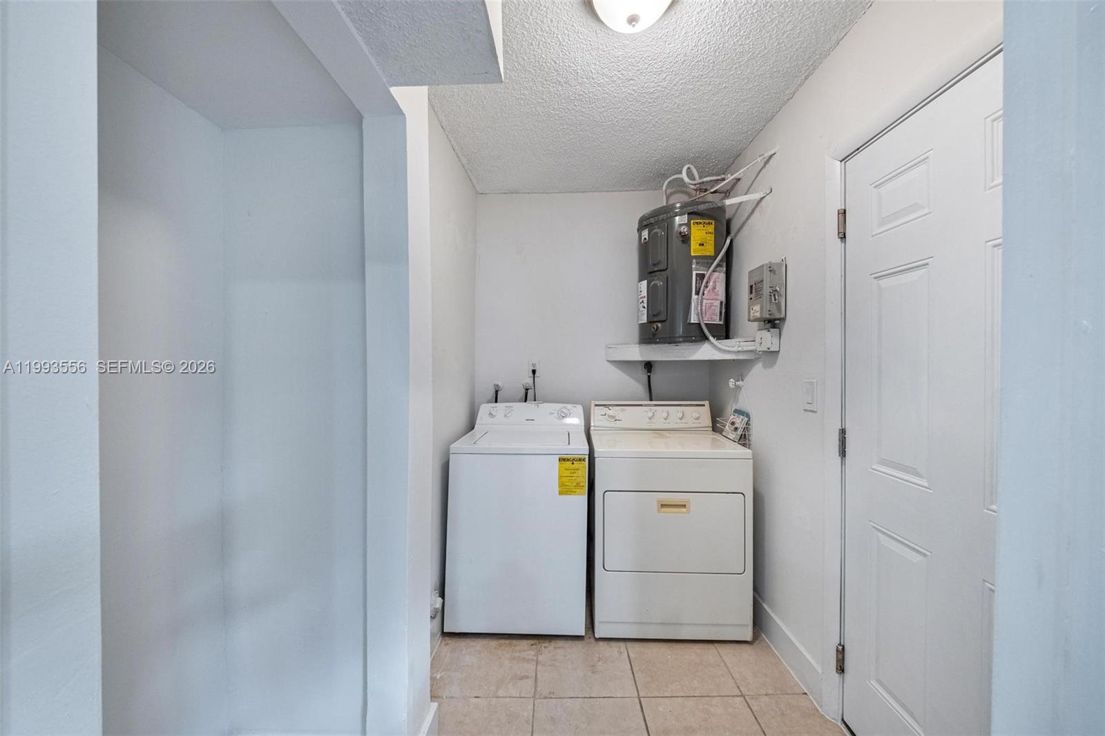 TWIN ROSE CONDO III 10/3 - Residential Lease