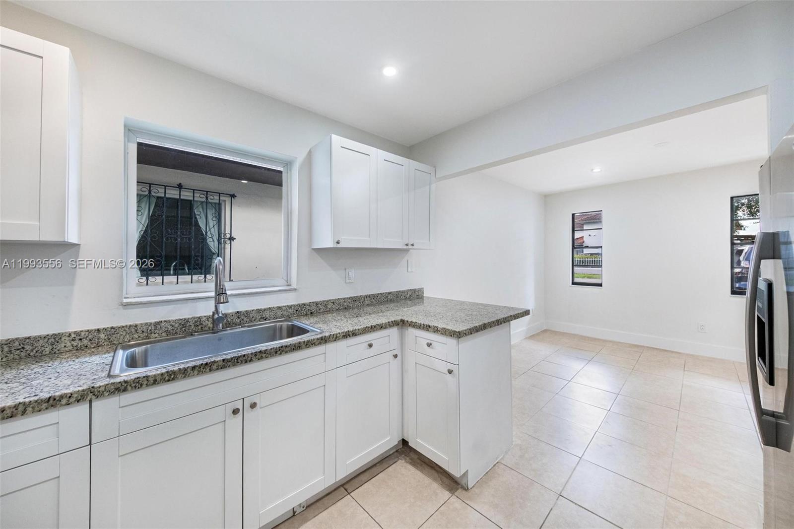 TWIN ROSE CONDO III 10/3 - Residential Lease