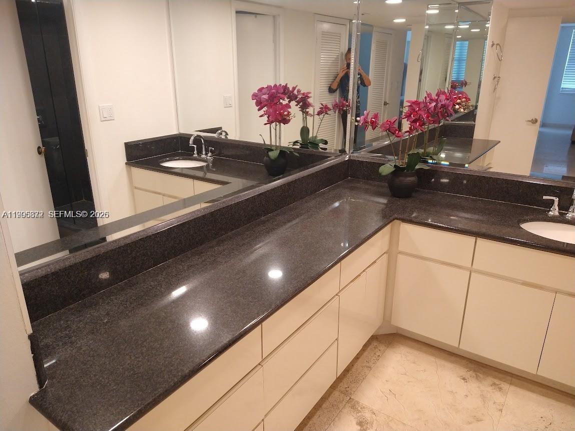 MAISON GRANDE CONDO - Residential Lease