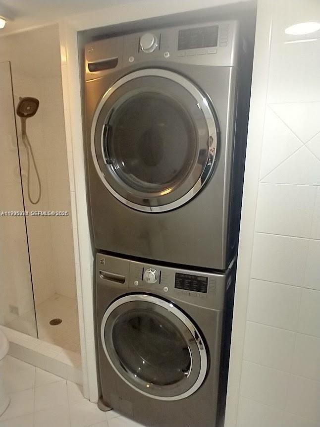 MAISON GRANDE CONDO - Residential Lease