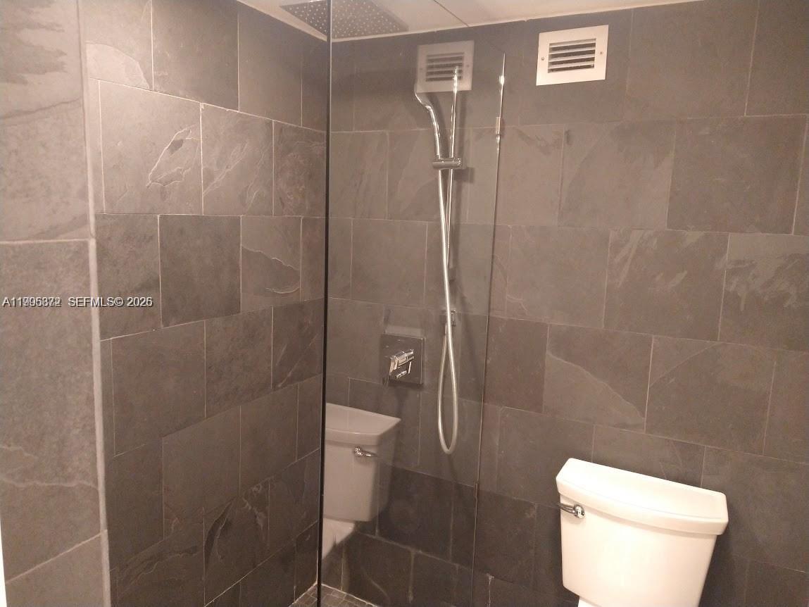 MAISON GRANDE CONDO - Residential Lease