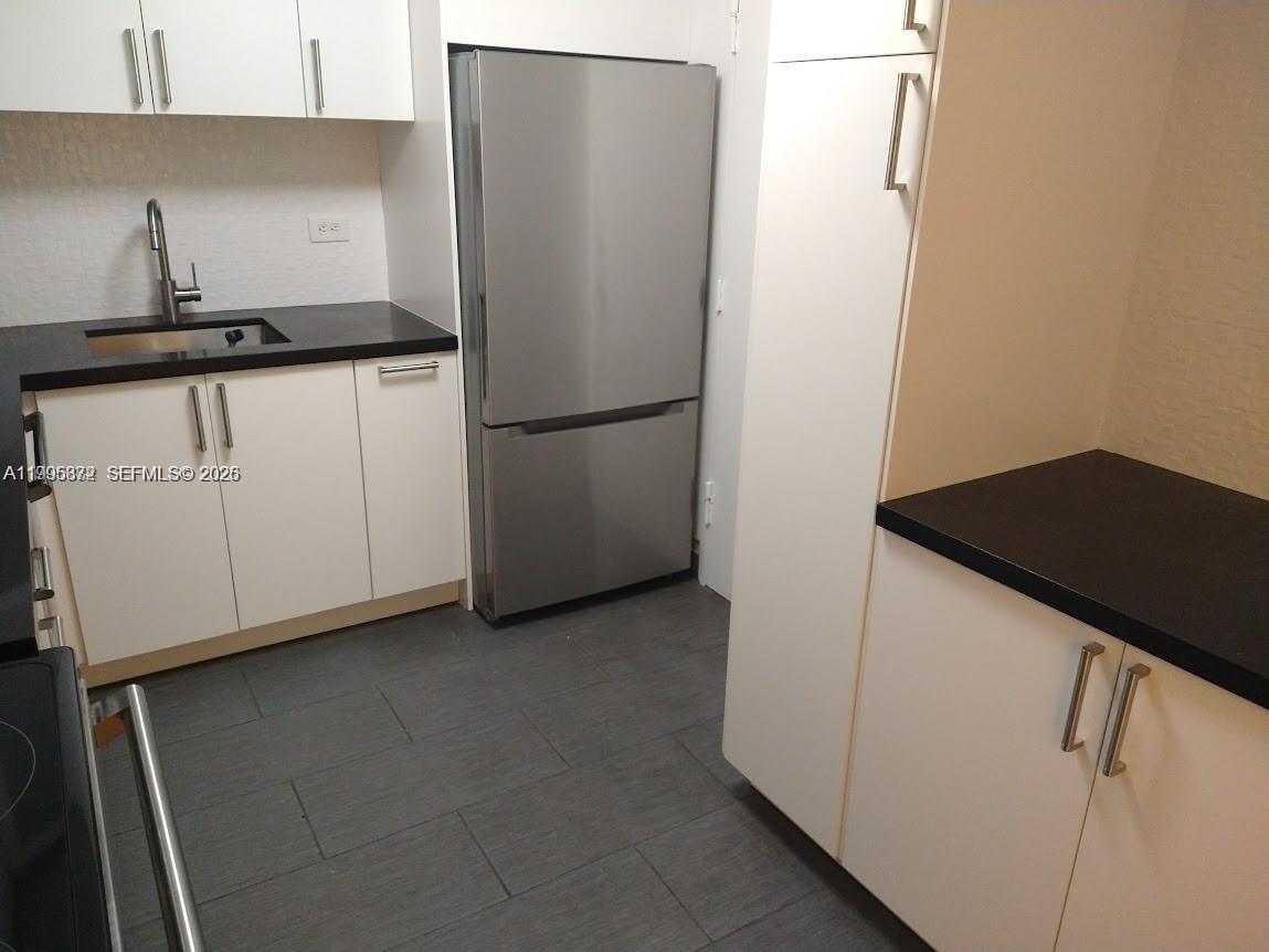 MAISON GRANDE CONDO - Residential Lease