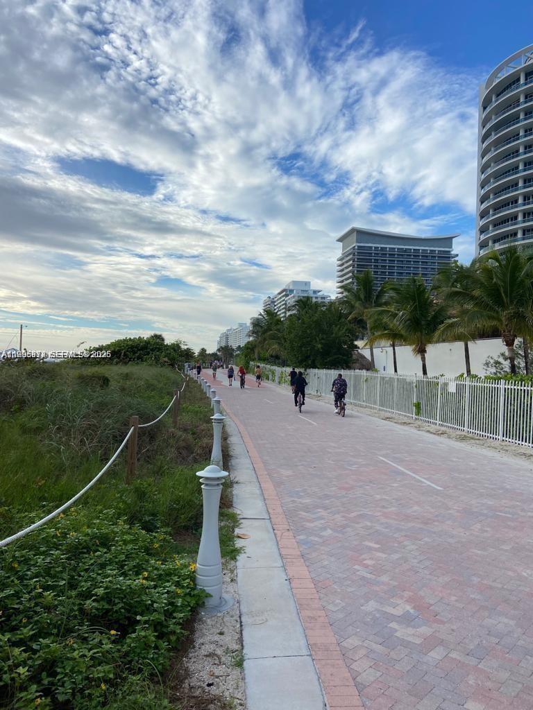 MAISON GRANDE CONDO - Residential Lease