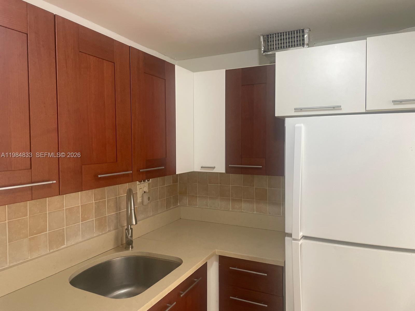 3522 NE 171st St 206