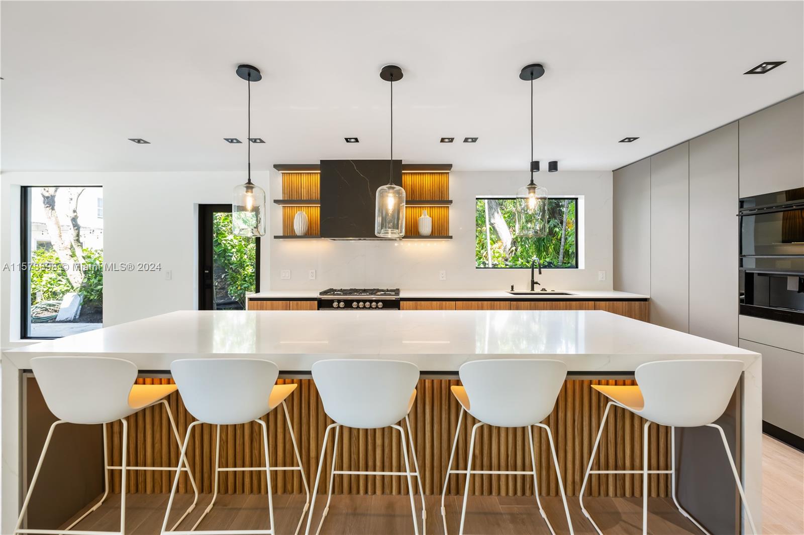 BRICKELL ESTATES - Residential