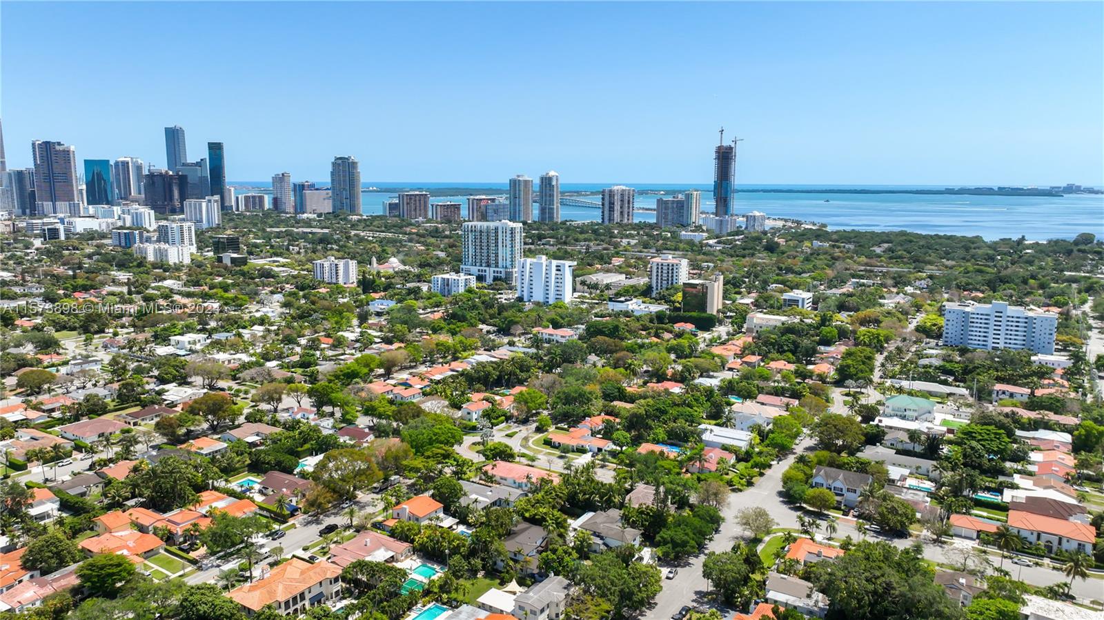 BRICKELL ESTATES - Residential