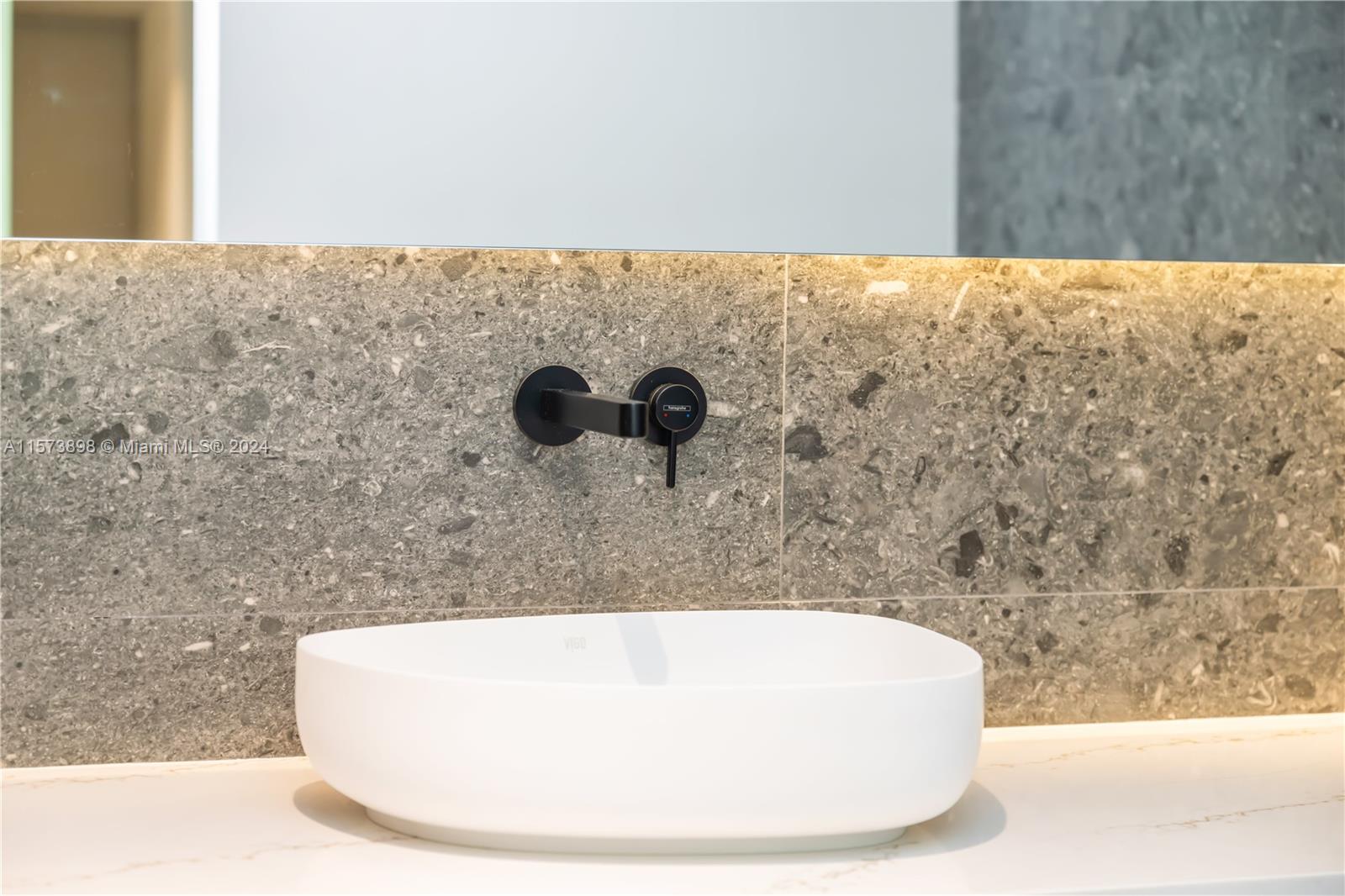 BRICKELL ESTATES - Residential