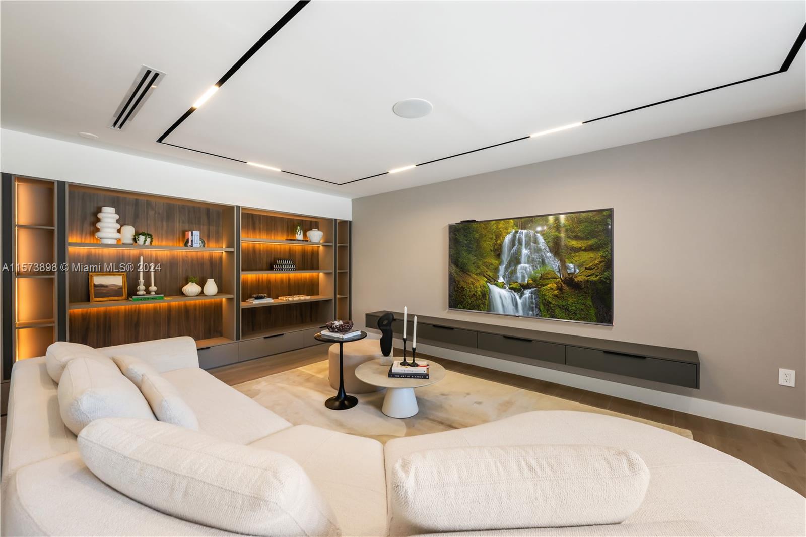 BRICKELL ESTATES - Residential