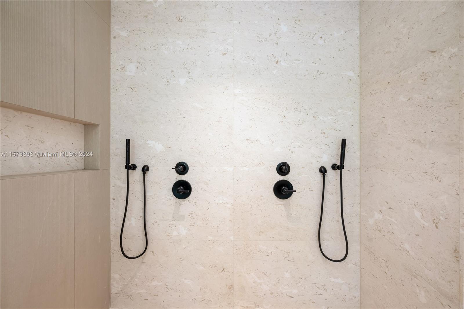 BRICKELL ESTATES - Residential