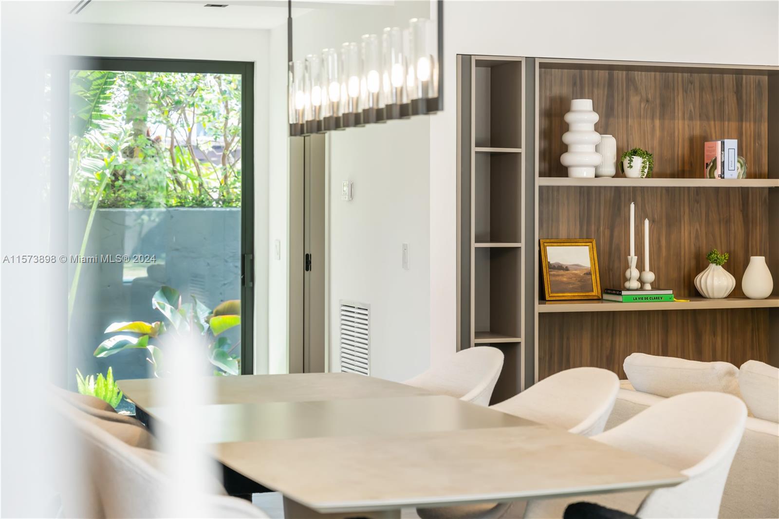 BRICKELL ESTATES - Residential