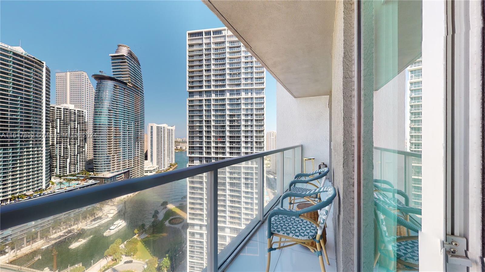 500 Brickell Ave 3405