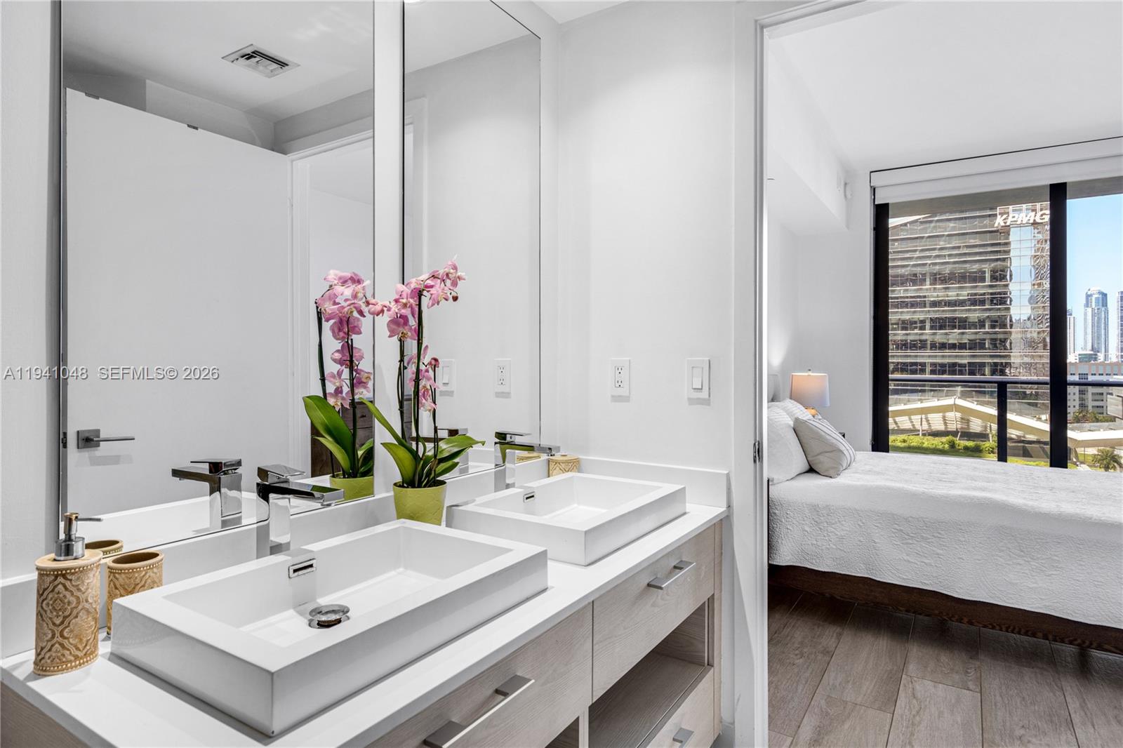 BRICKELL HEIGHTS EAST CON - Residential Lease