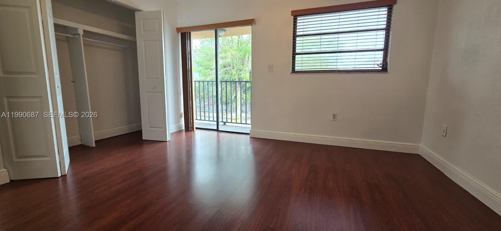 KENDALE WOODS CONDO - Residential