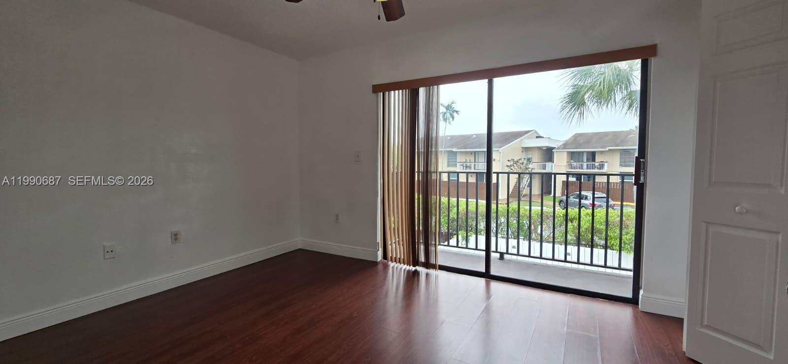 KENDALE WOODS CONDO - Residential