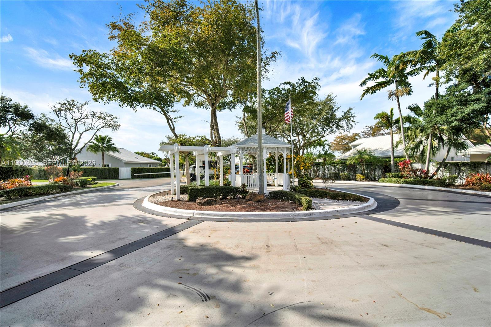 CORAL CREEK - Residential