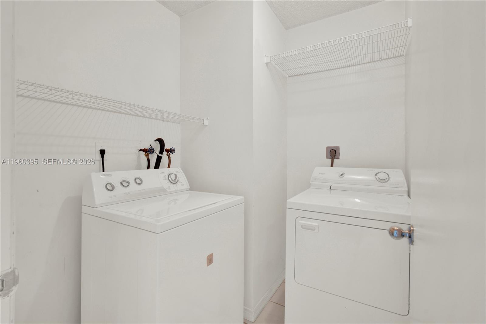 CORAL CREEK - Residential