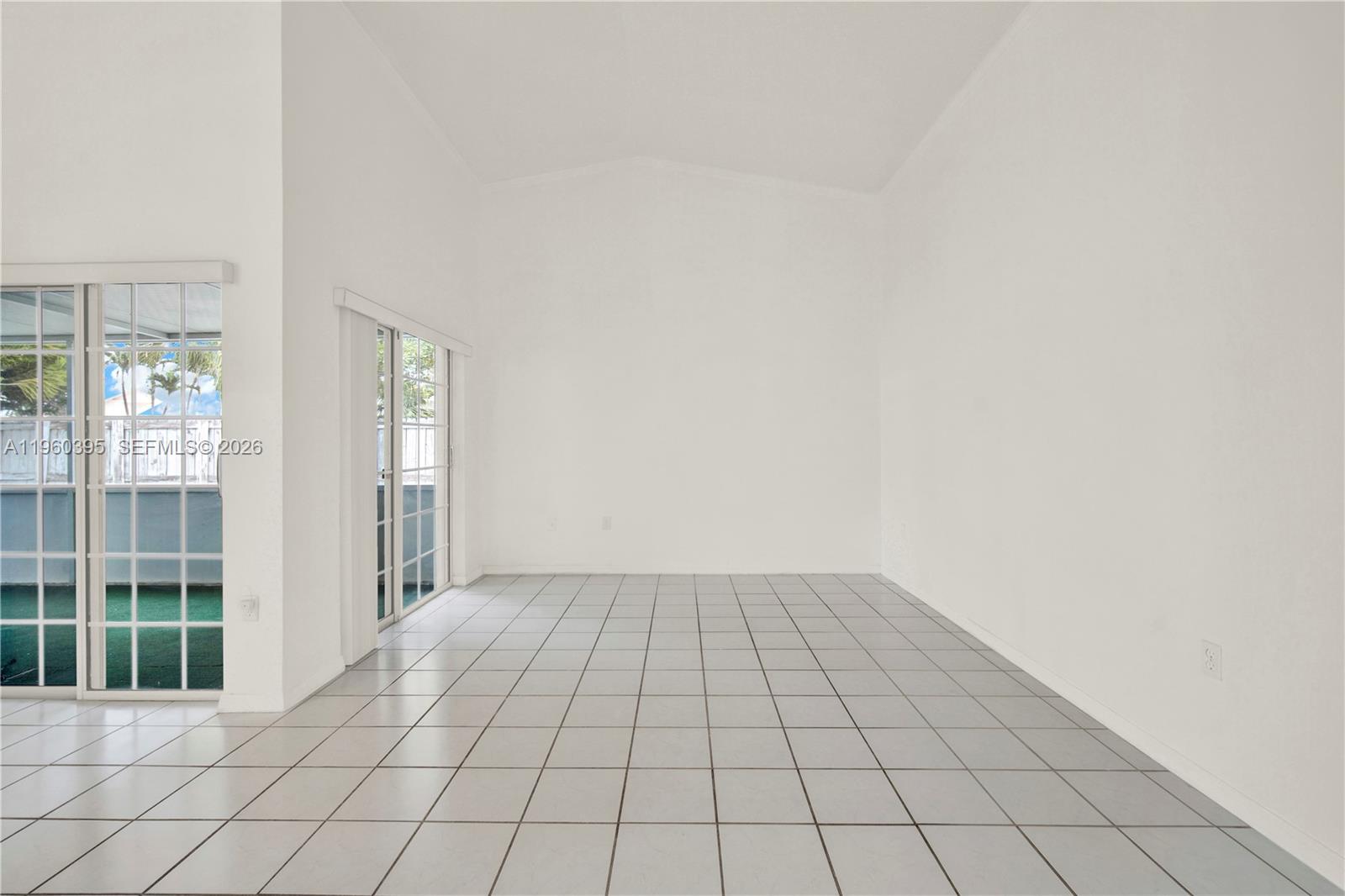 CORAL CREEK - Residential