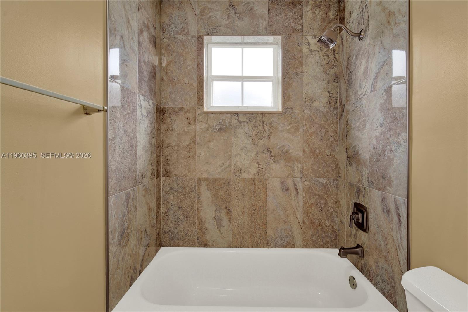 CORAL CREEK - Residential