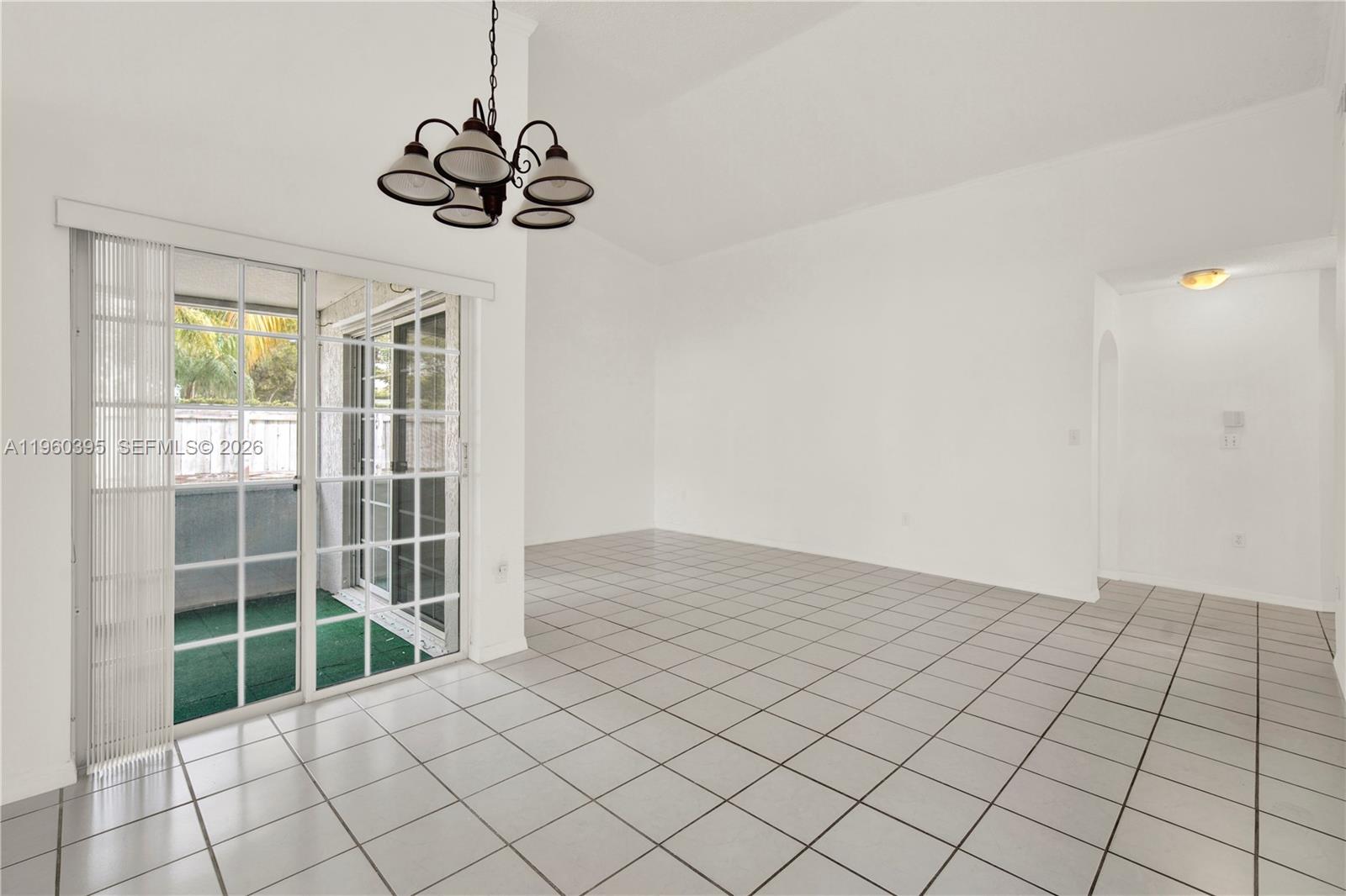 CORAL CREEK - Residential