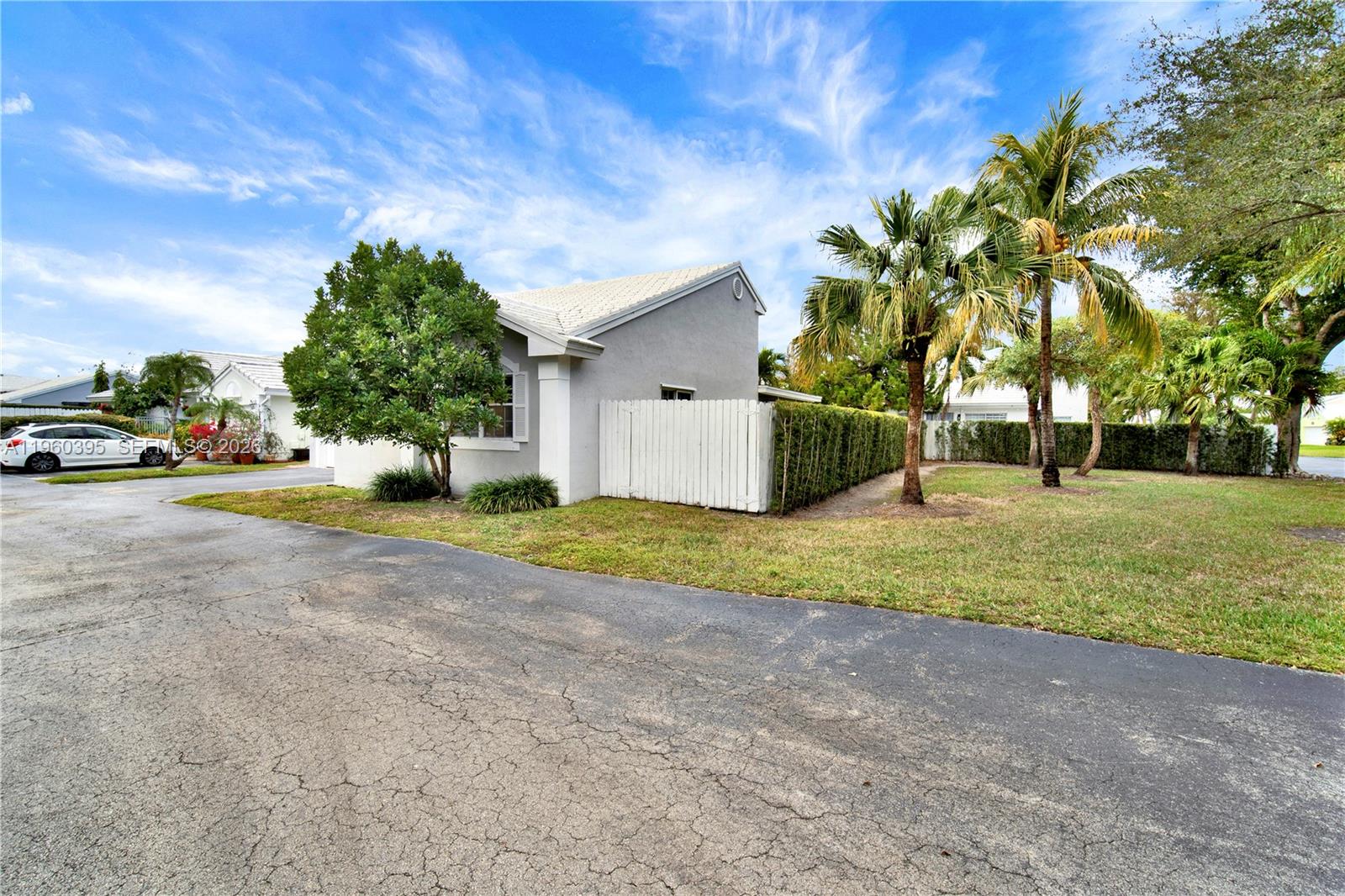 CORAL CREEK - Residential