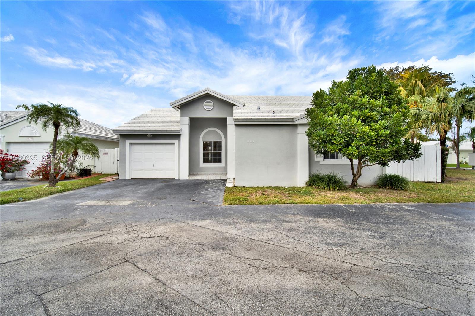 CORAL CREEK - Residential