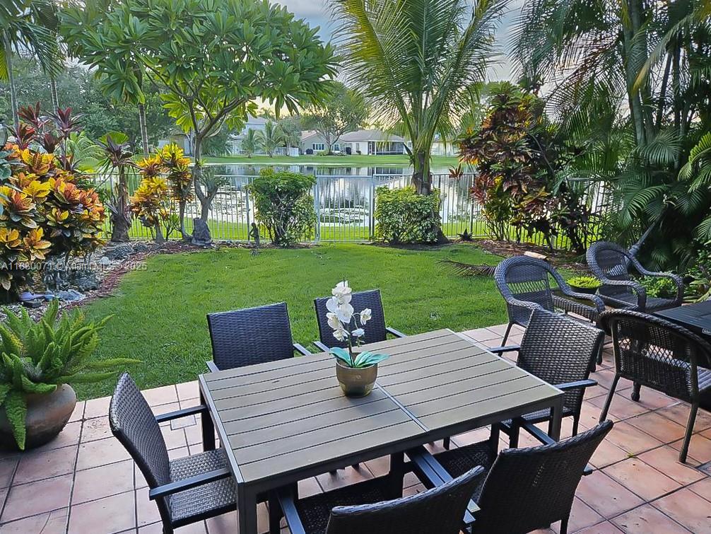 SAPPHIRE SHORES-SAPPHIRE - Residential