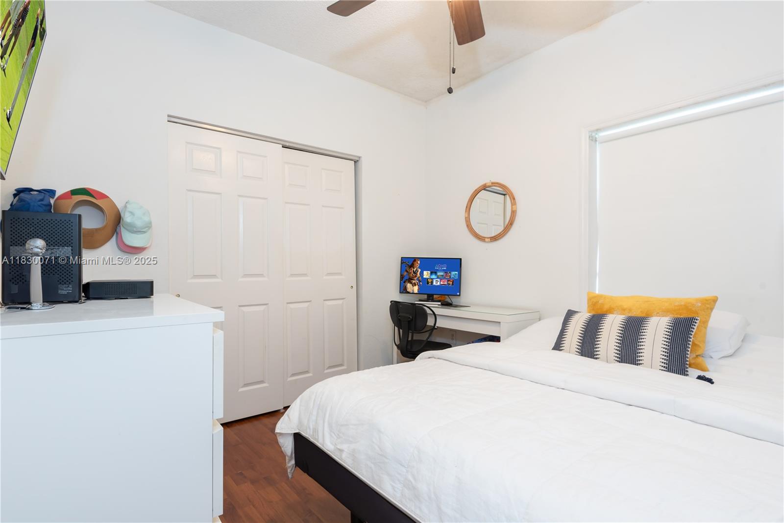 SAPPHIRE SHORES-SAPPHIRE - Residential