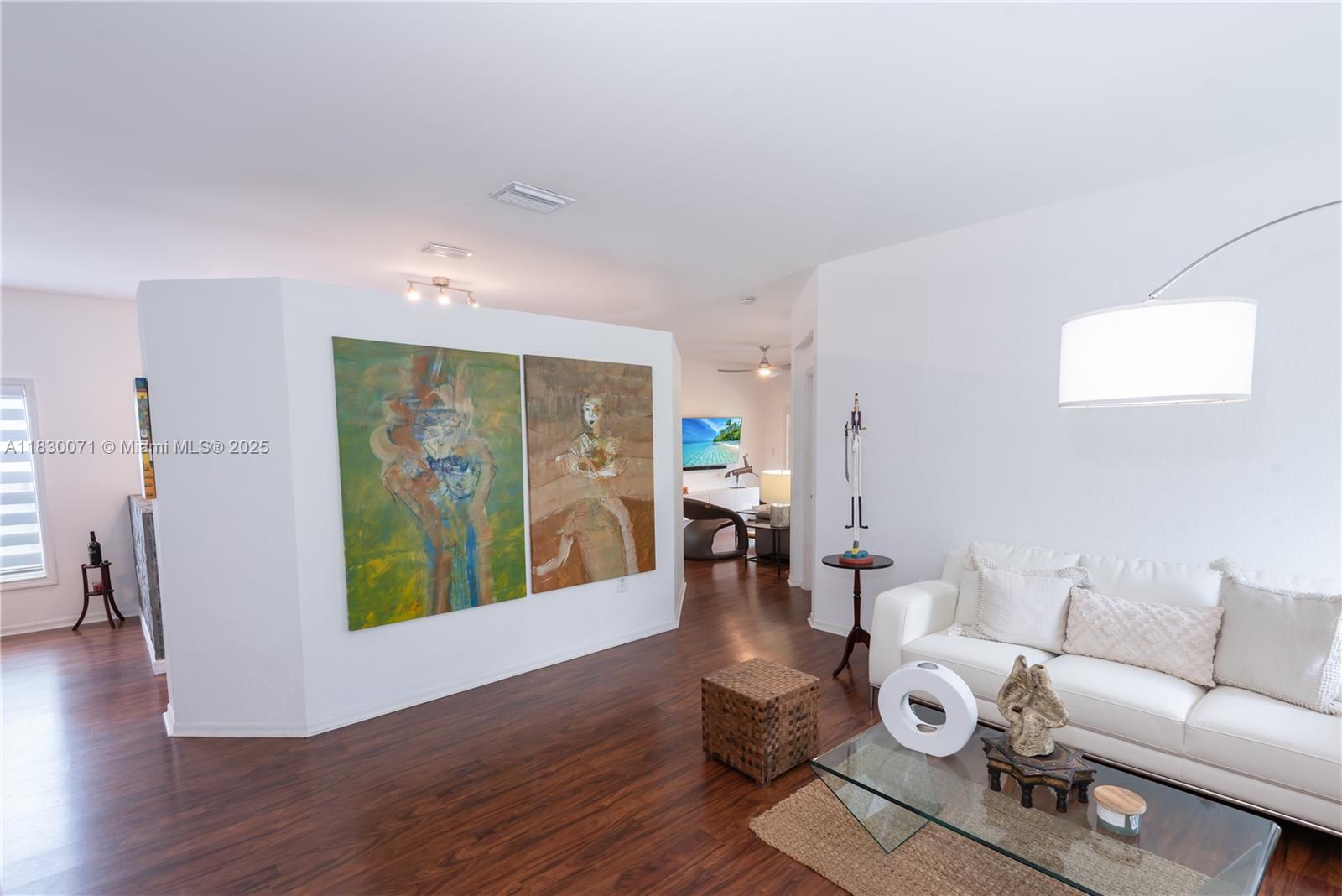 SAPPHIRE SHORES-SAPPHIRE - Residential