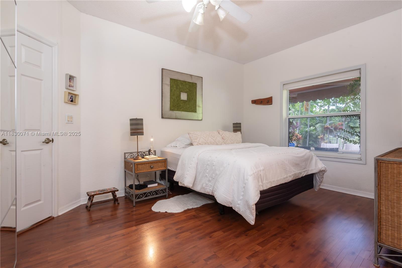 SAPPHIRE SHORES-SAPPHIRE - Residential