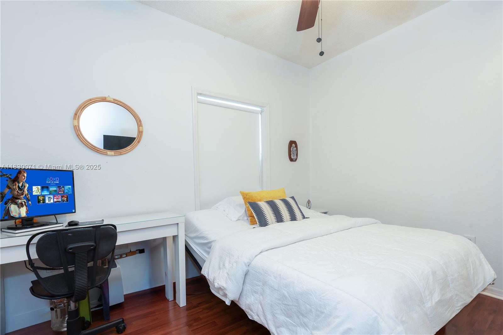 SAPPHIRE SHORES-SAPPHIRE - Residential