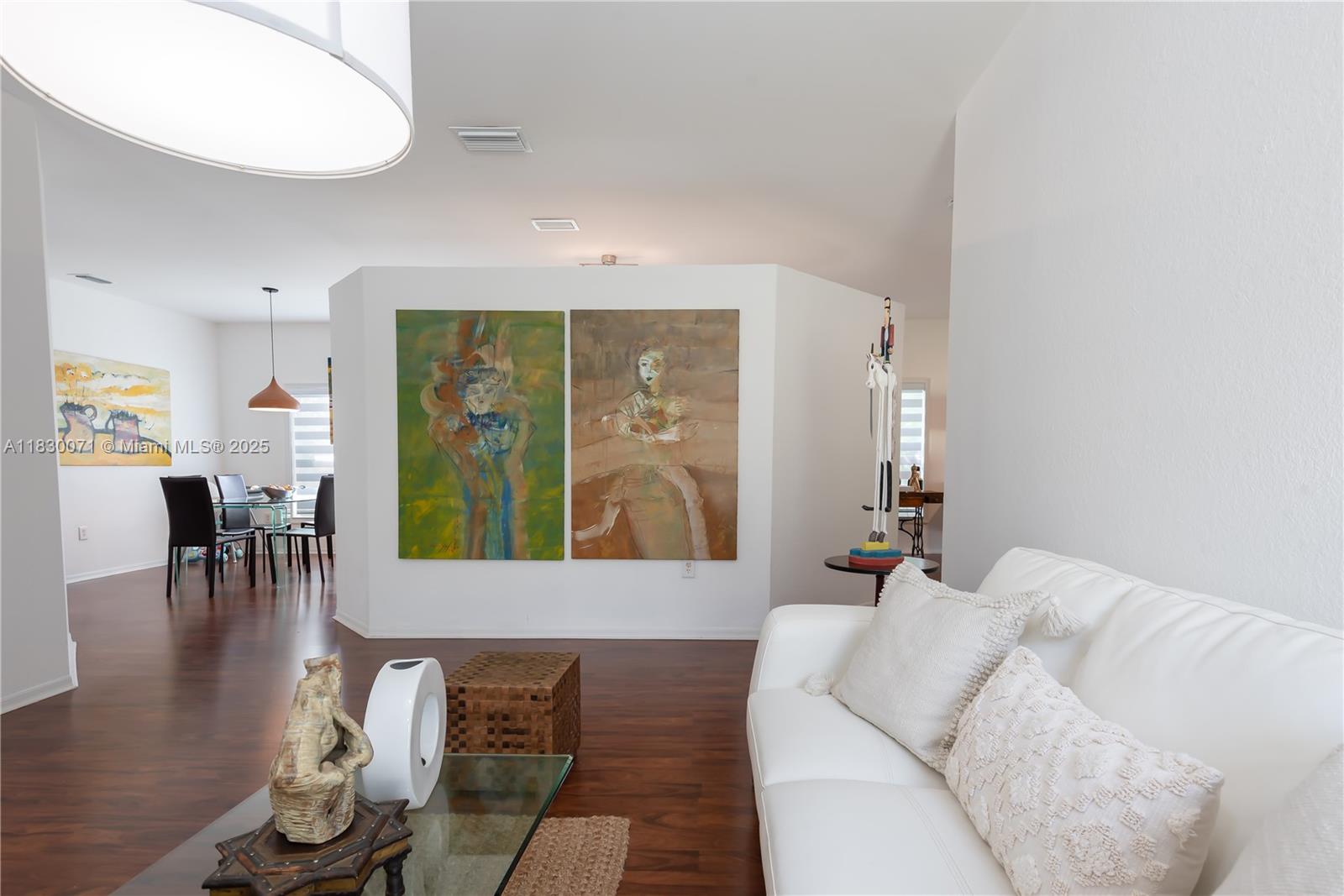 SAPPHIRE SHORES-SAPPHIRE - Residential