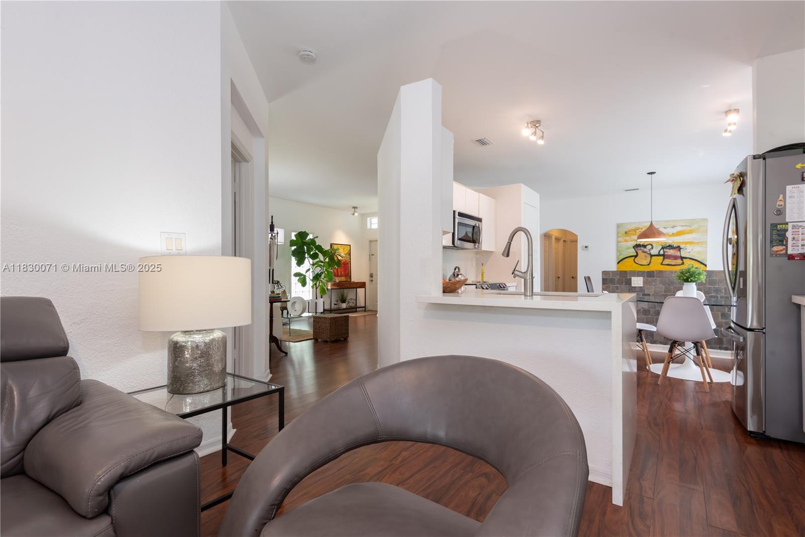 SAPPHIRE SHORES-SAPPHIRE - Residential