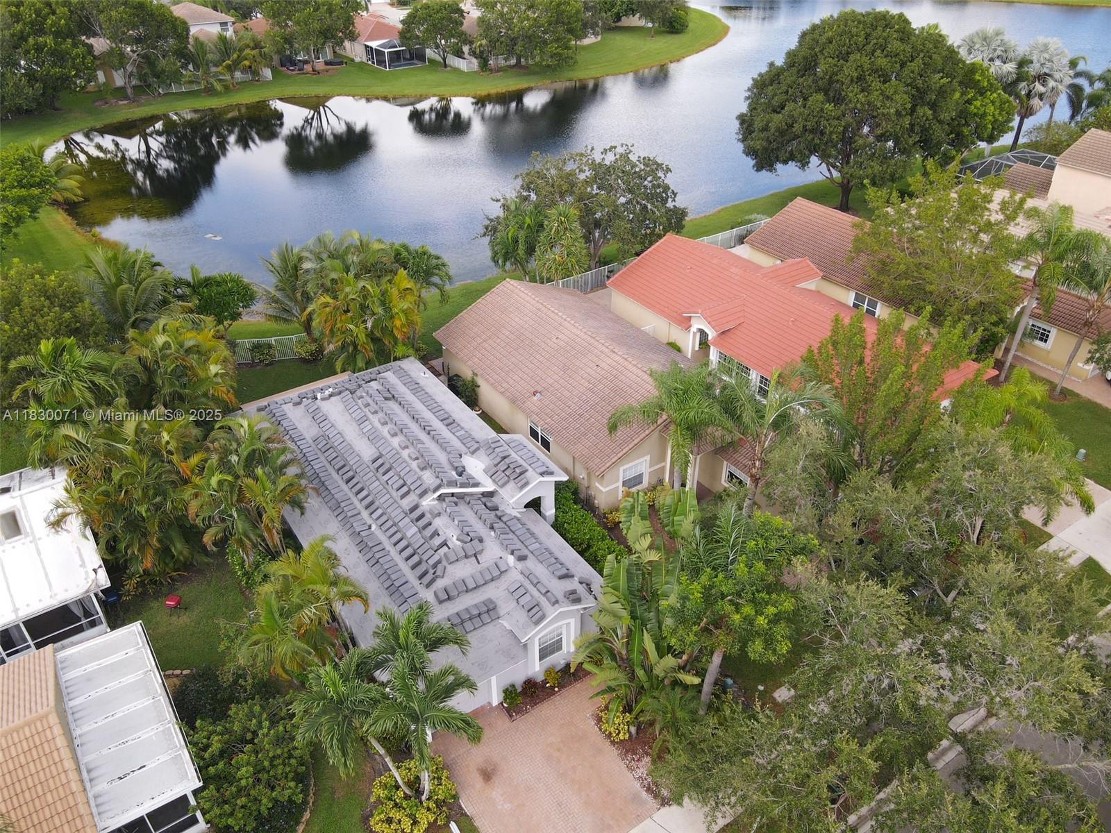 SAPPHIRE SHORES-SAPPHIRE - Residential