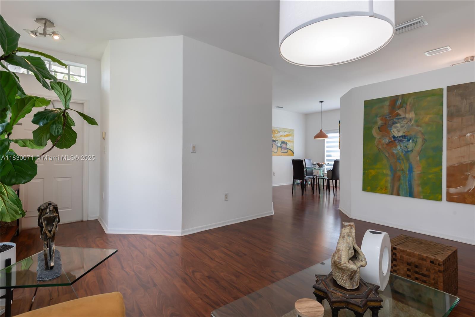 SAPPHIRE SHORES-SAPPHIRE - Residential