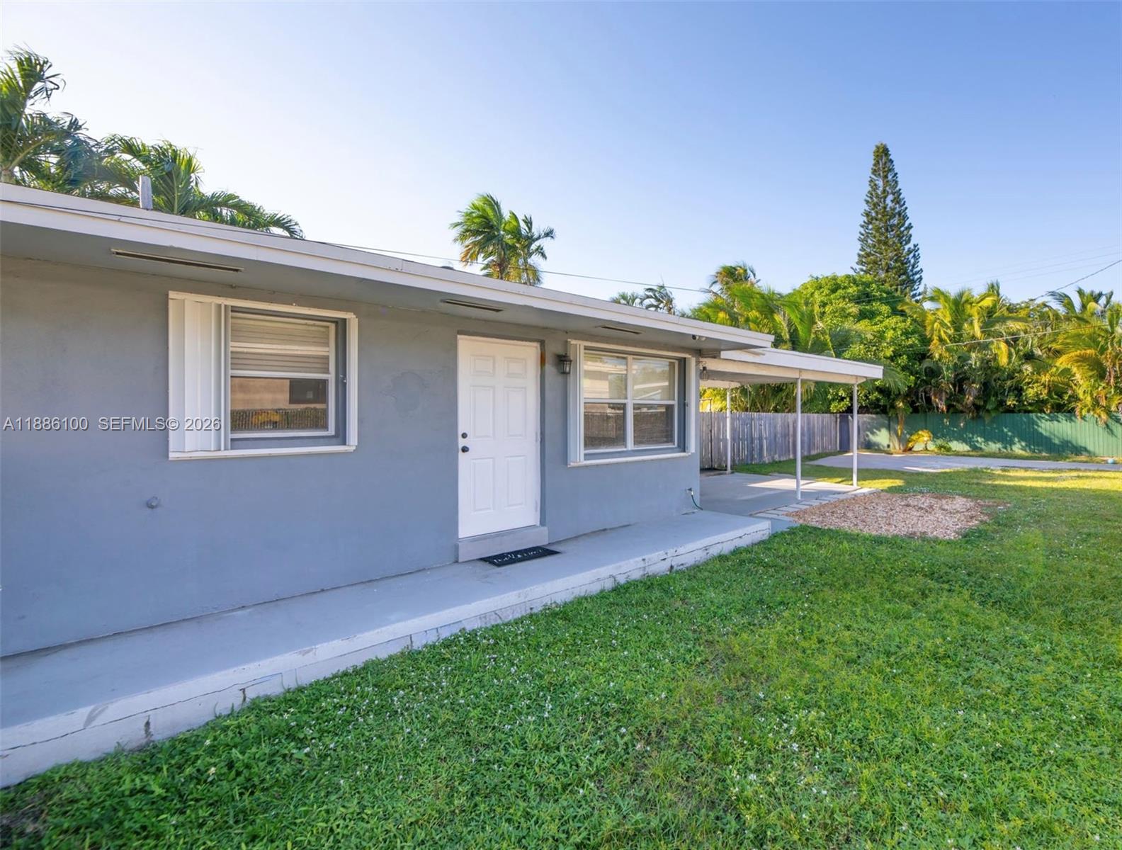 HOLLYWOOD PARK - Residential Income