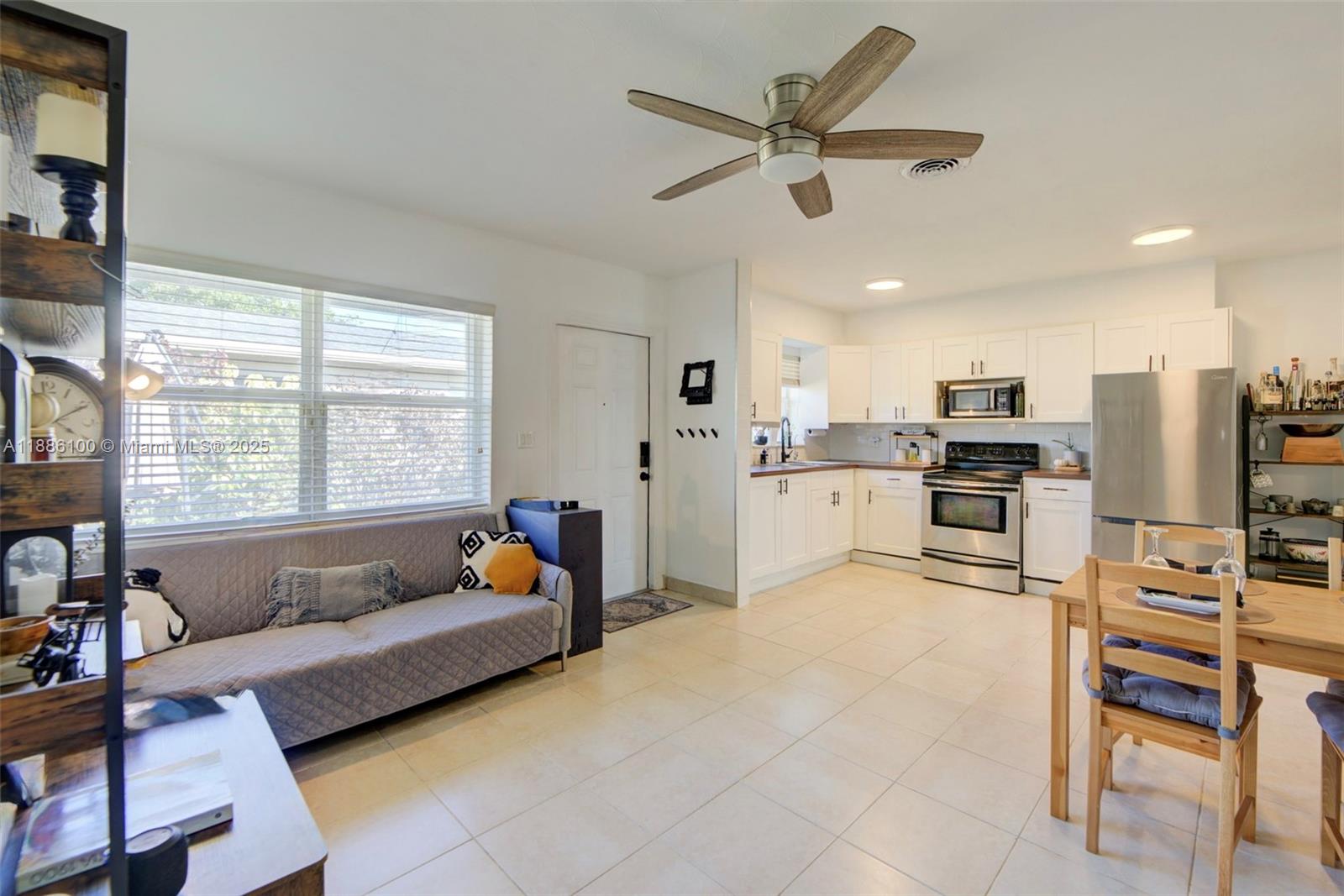 HOLLYWOOD PARK - Residential Income