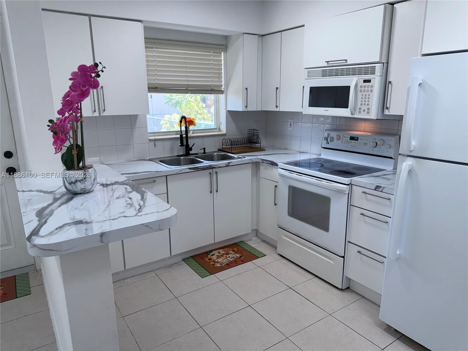 HOLLYWOOD PARK - Residential Income